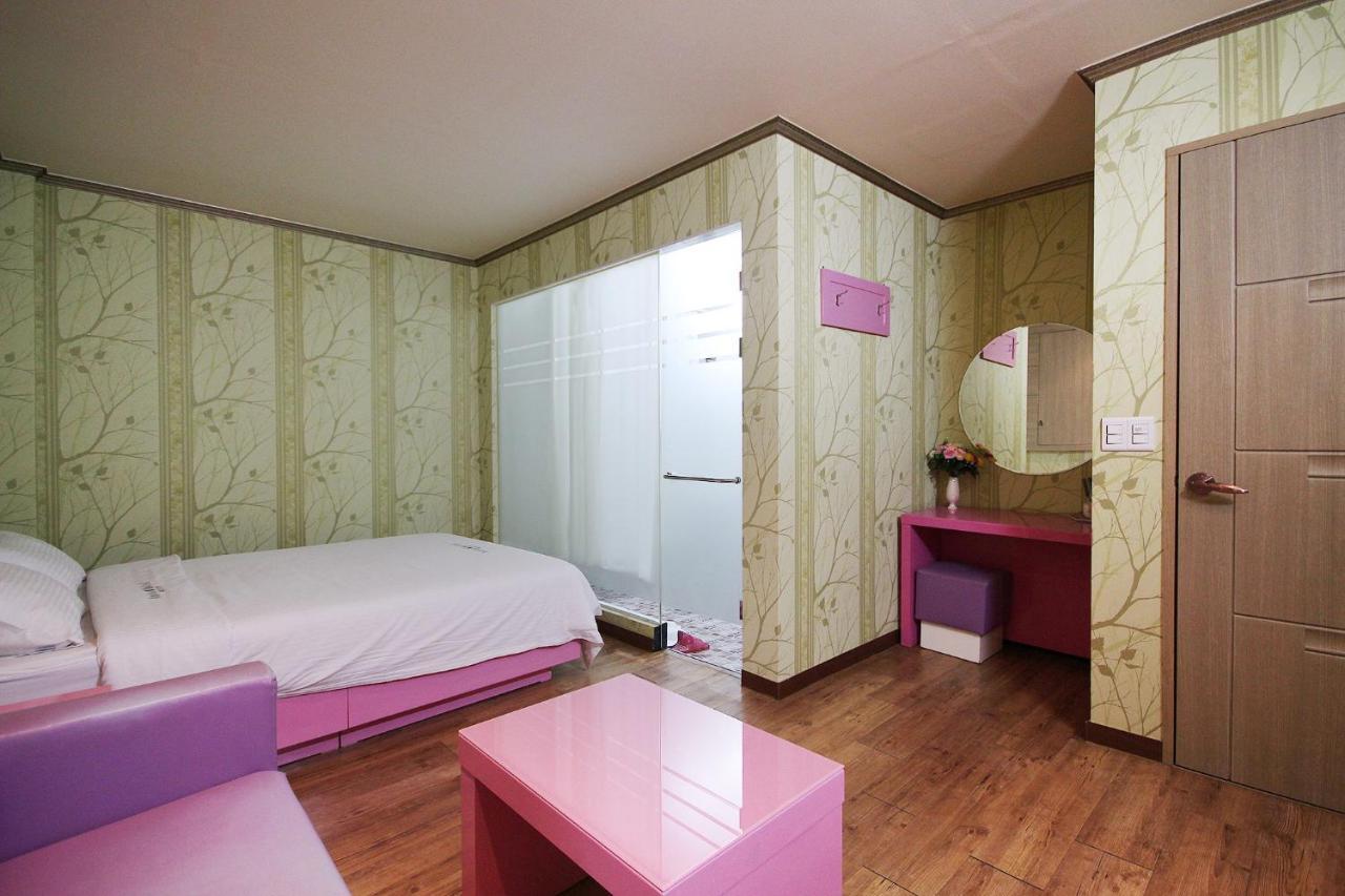 Apple House Motel Гиеонгджу Екстериор снимка
